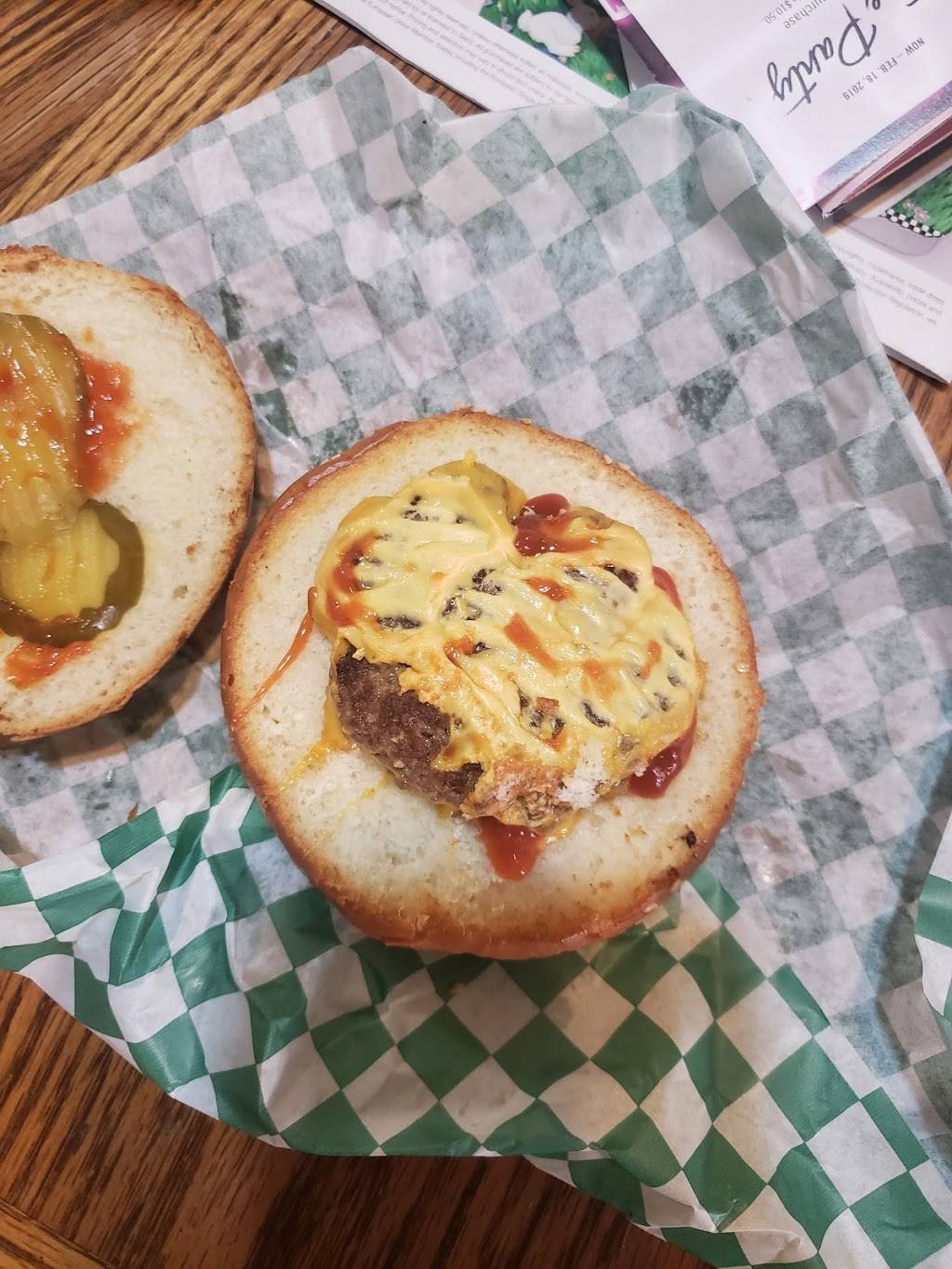 BIGGIE BURGER | restaurant | 512 N Cloverdale Blvd, Cloverdale, CA 95425, USA | 7076695090 OR +1 707-669-5090