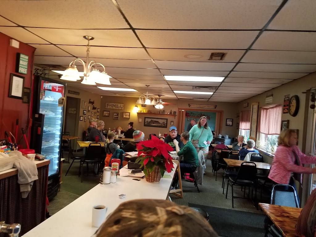 West Union Cafe | restaurant | 111 IL-1, West Union, IL 62477, USA | 2172793693 OR +1 217-279-3693