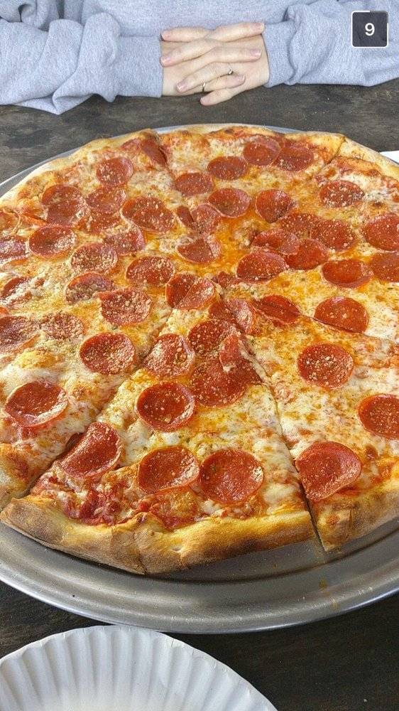 Pugsley Pizza | meal delivery | 590 E 191st St, The Bronx, NY 10458, USA | 7183650327 OR +1 718-365-0327
