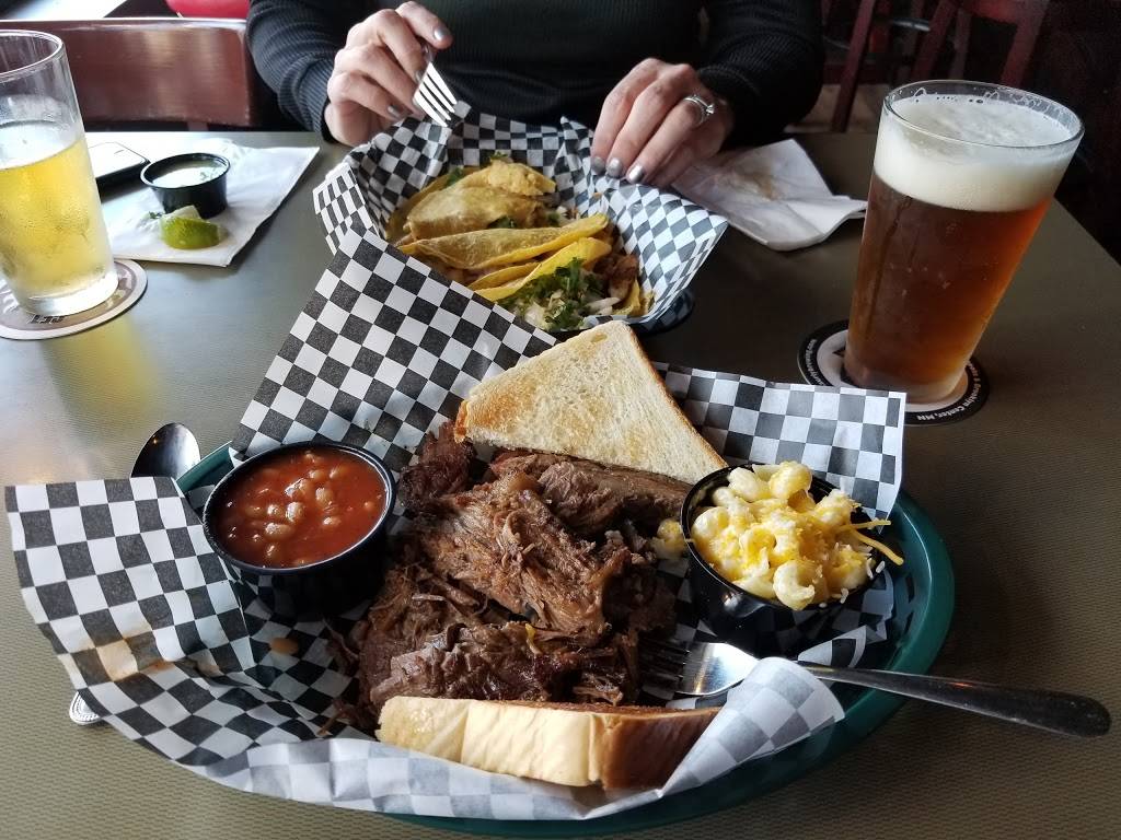 Prescott Roadhouse | restaurant | 127 Broad St, Prescott, WI 54021, USA | 7152622282 OR +1 715-262-2282