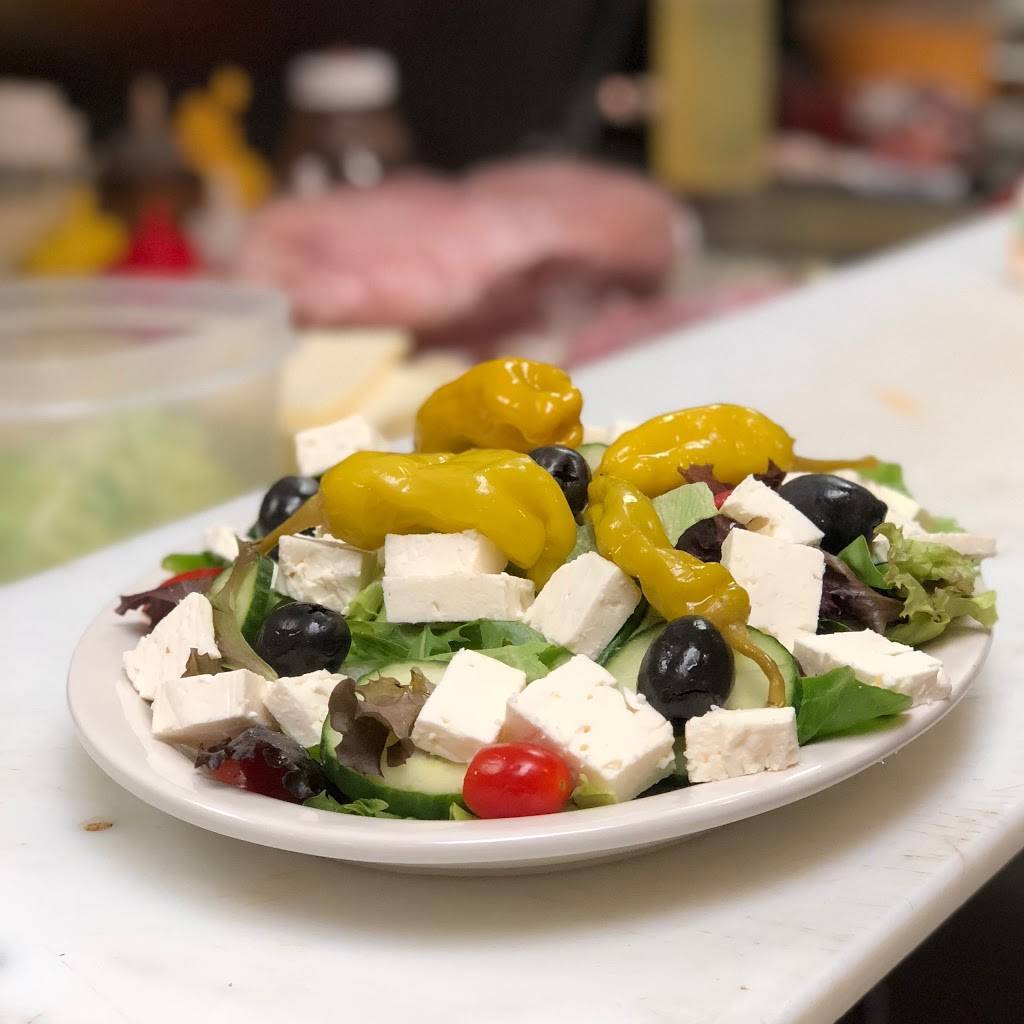 Falls Pizza | restaurant | 103 Main St, Chicopee, MA 01020, USA | 4135949133 OR +1 413-594-9133