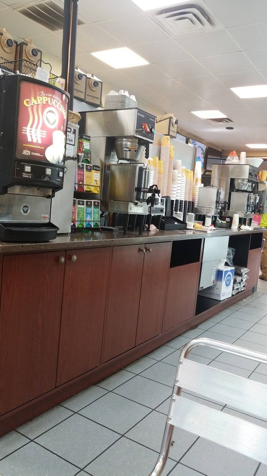 Melville Deli | meal takeaway | 90 Broadhollow Rd, Melville, NY 11747, USA | 6313519338 OR +1 631-351-9338