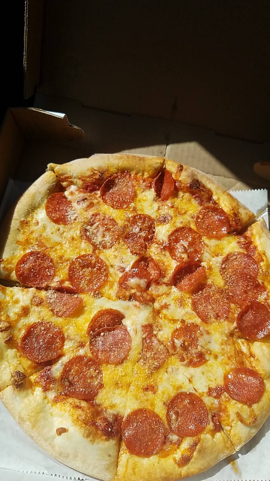 Pizza Barbarossa | restaurant | 100 RHL Blvd, Charleston, WV 25309, USA | 3047464000 OR +1 304-746-4000