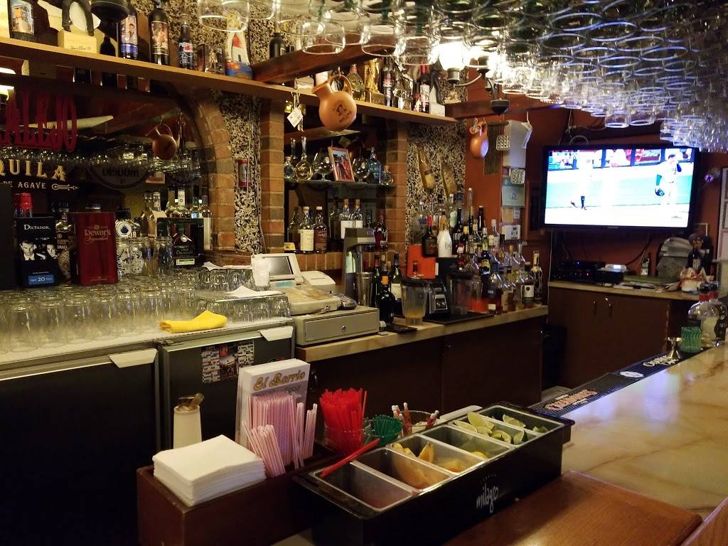 El Barrio Restaurant | restaurant | 1122 N Diamond Lake Rd, Mundelein, IL 60060, USA | 8475660475 OR +1 847-566-0475