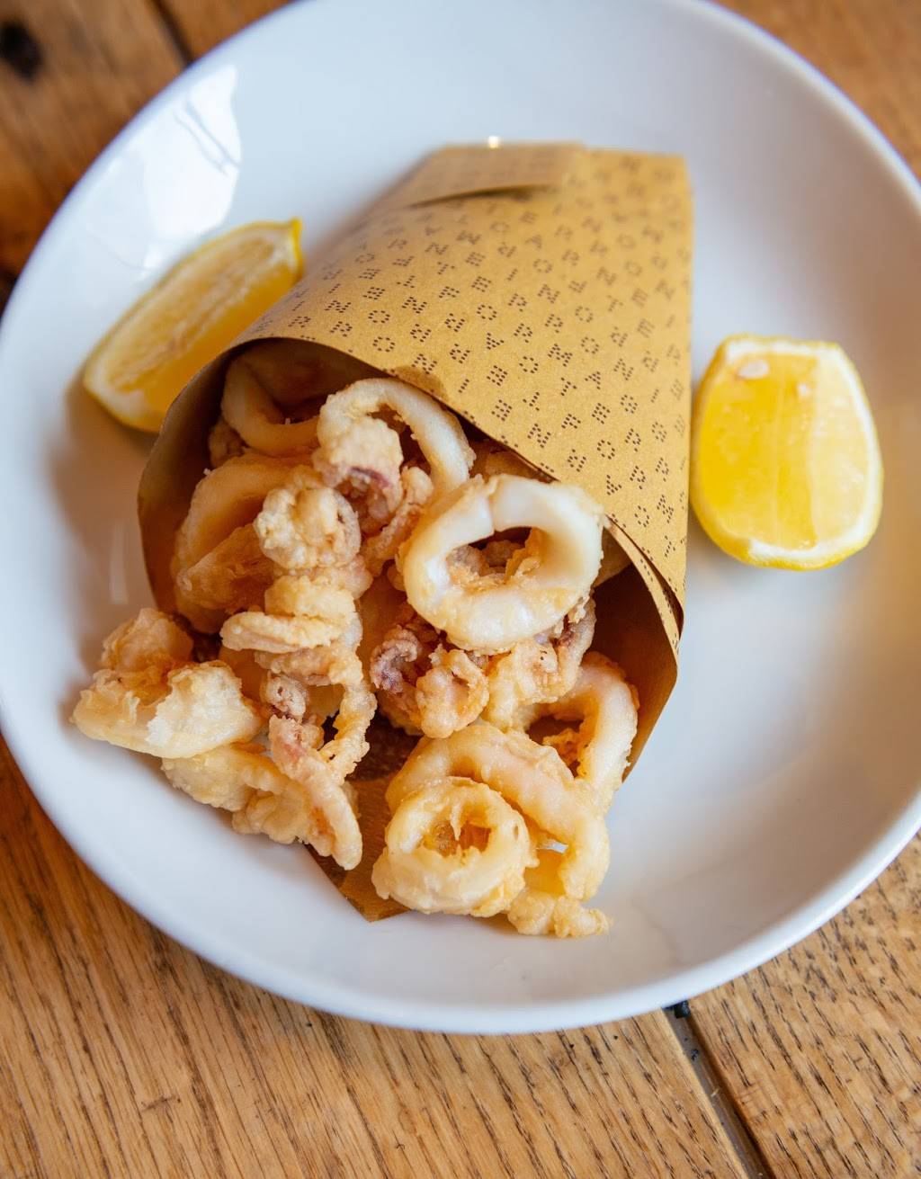 Terroni | restaurant | 1095 Yonge St, Toronto, ON M4W 2L8, Canada | 4169254020 OR +1 416-925-4020