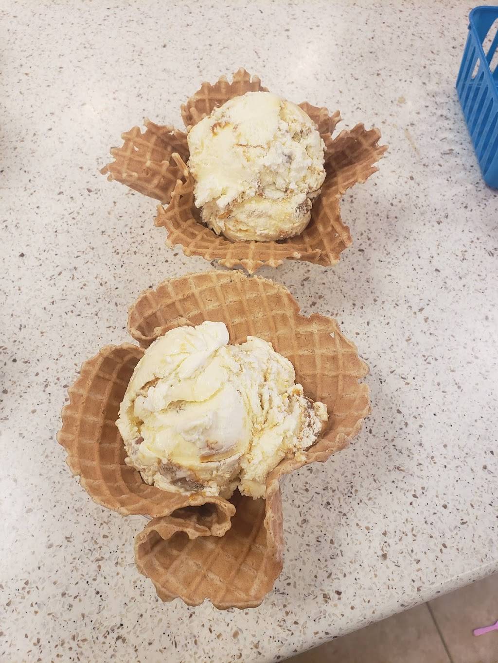 Baskin Robbins | restaurant | 1917 W Grand River Ave, Okemos, MI 48864, USA | 5178982260 OR +1 517-898-2260