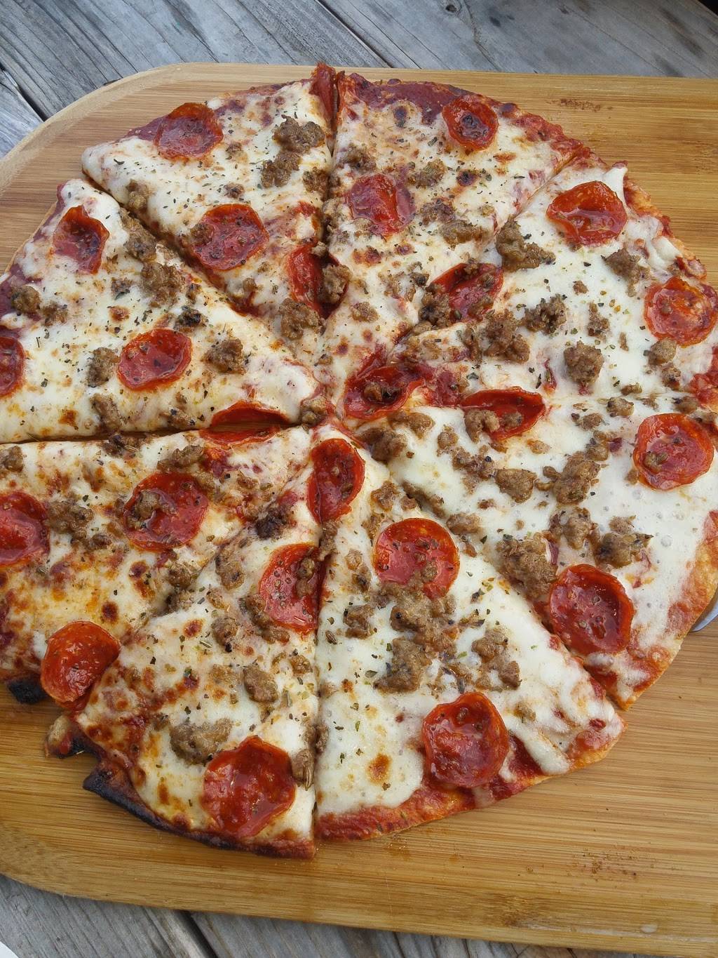 J-N-G Grill | restaurant | 114 Front Ave SW, New Philadelphia, OH 44663, USA | 3303659250 OR +1 330-365-9250