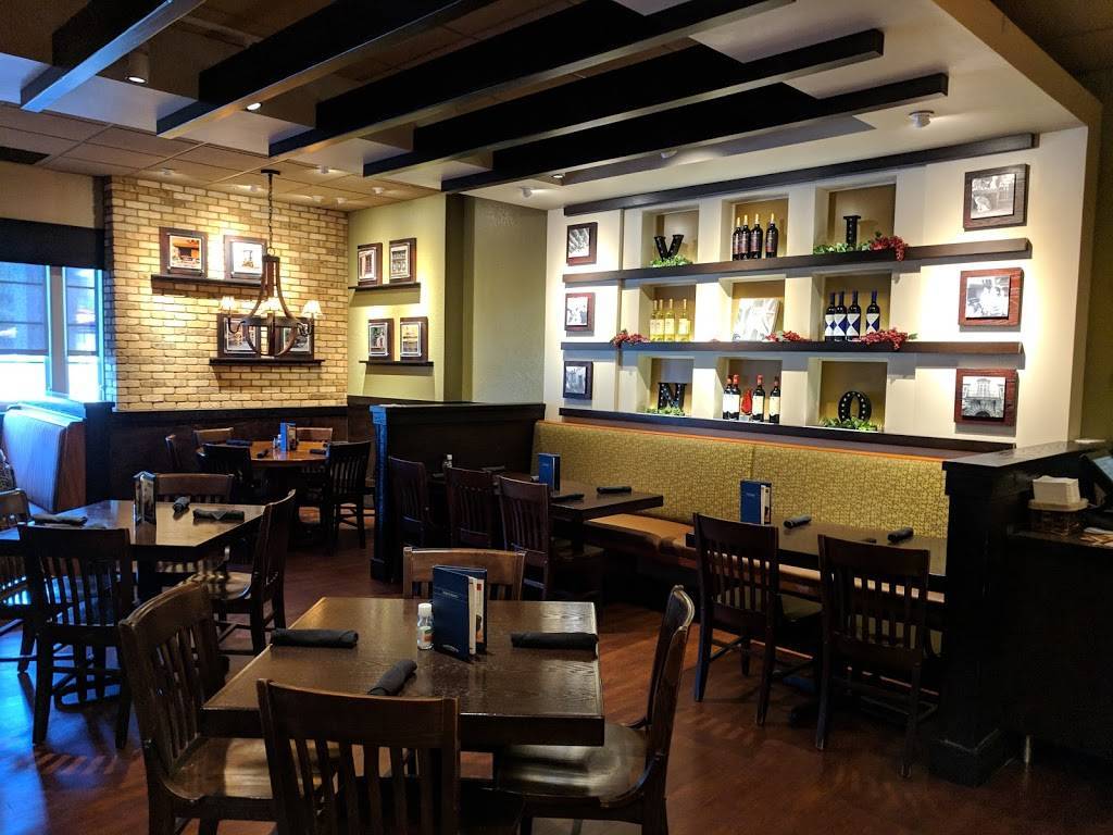 Carrabbas Italian Grill | restaurant | 1951 4th St N, St. Petersburg, FL 33704, USA | 7278979375 OR +1 727-897-9375