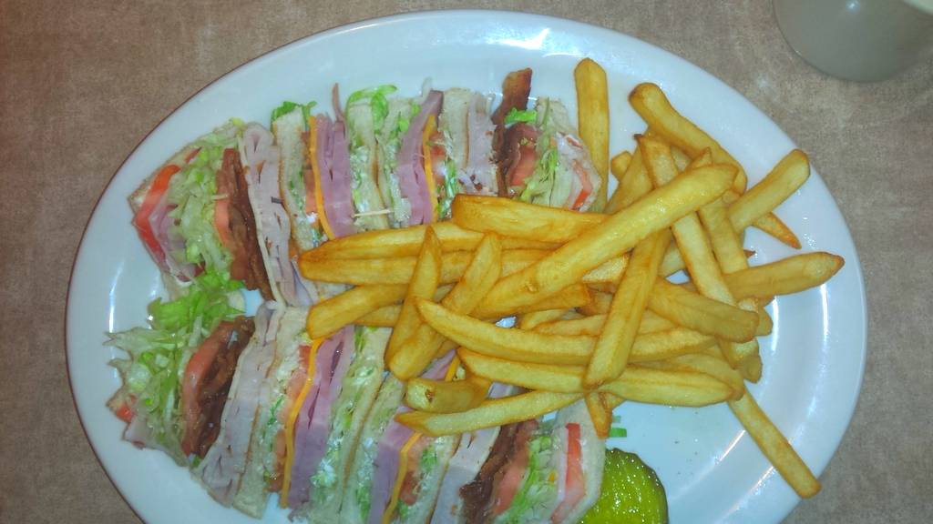 Stephanies Cafe | cafe | 7691 Brighton Blvd, Commerce City, CO 80022, USA | 3032893293 OR +1 303-289-3293