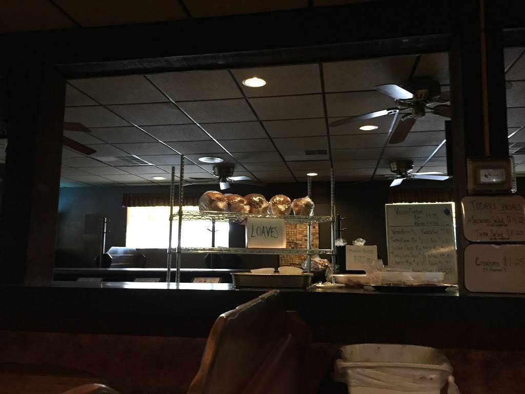 Belgian Village | restaurant | 560 17th Ave, Moline, IL 61265, USA | 3093739522 OR +1 309-373-9522