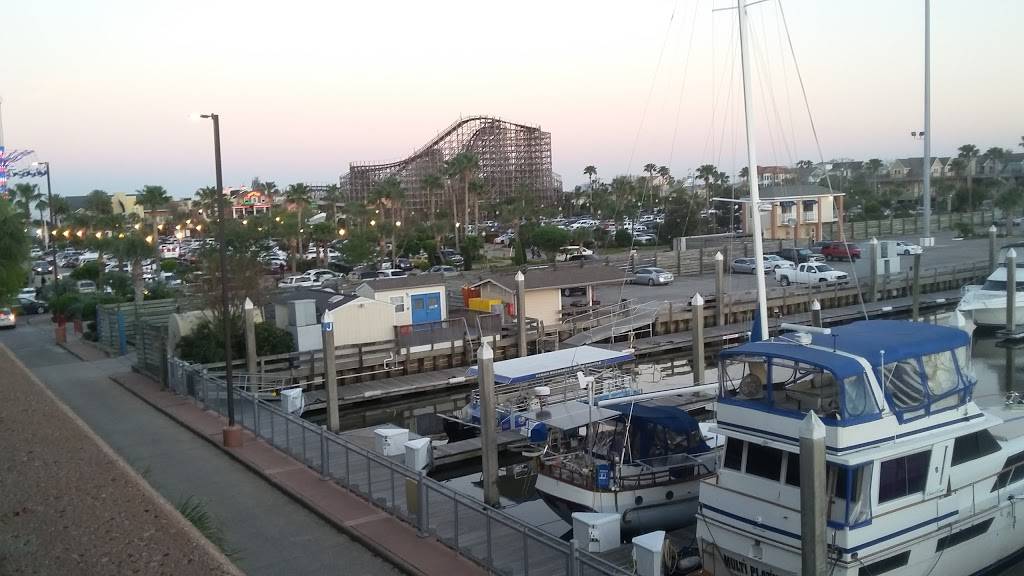 Flying J Travel Center | restaurant | 204 South Waller Ave, Brookshire, TX 77423, USA | 2819344133 OR +1 281-934-4133