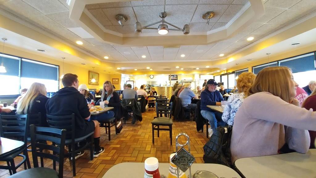 Papous Place | restaurant | 67240 Main St, Richmond, MI 48062, USA | 5867271199 OR +1 586-727-1199