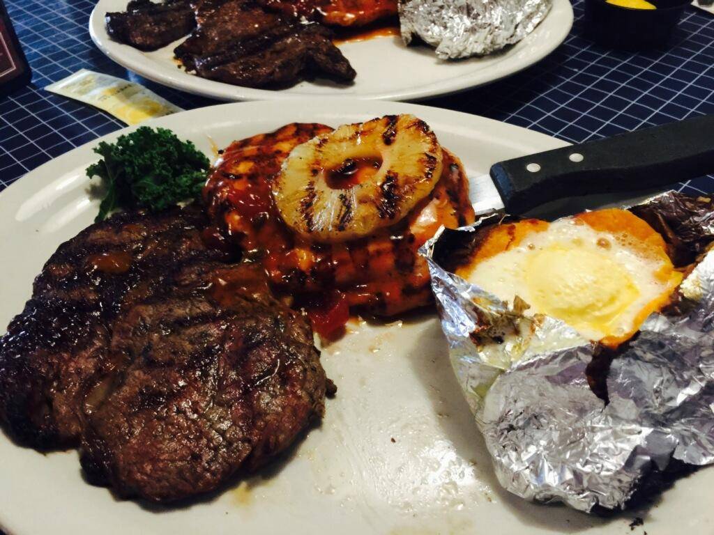 Village Station 1893 Restaurant | restaurant | 2744 N Roberts Ave, Lumberton, NC 28358, USA | 9107390211 OR +1 910-739-0211