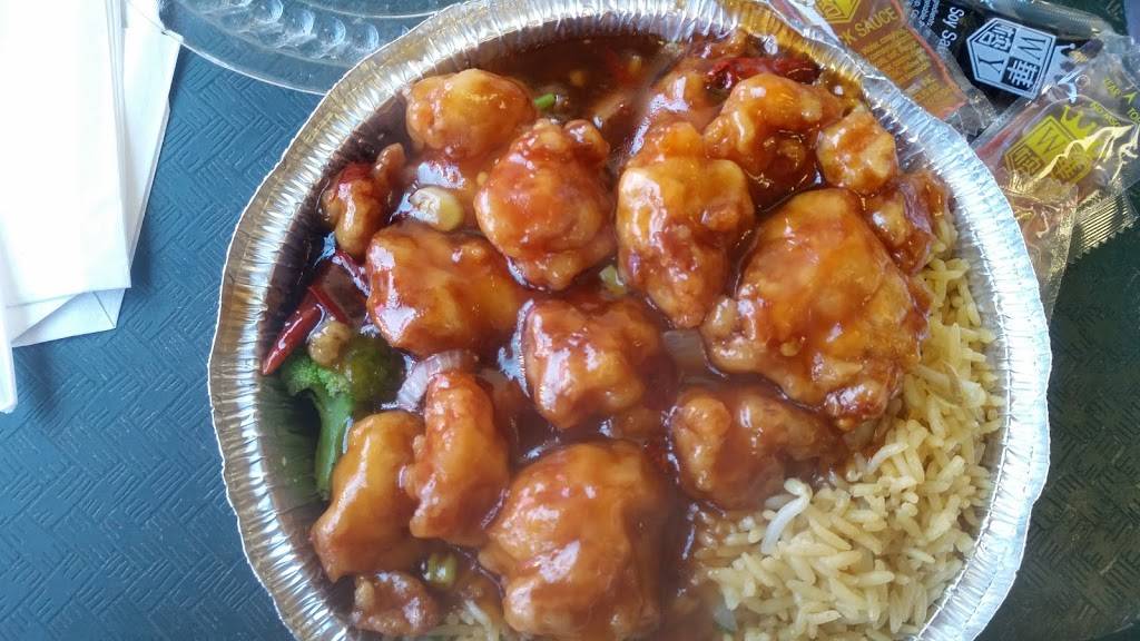 Tin Sing | restaurant | 2705, 144 Tulip Ave, Floral Park, NY 11001, USA | 5163526688 OR +1 516-352-6688