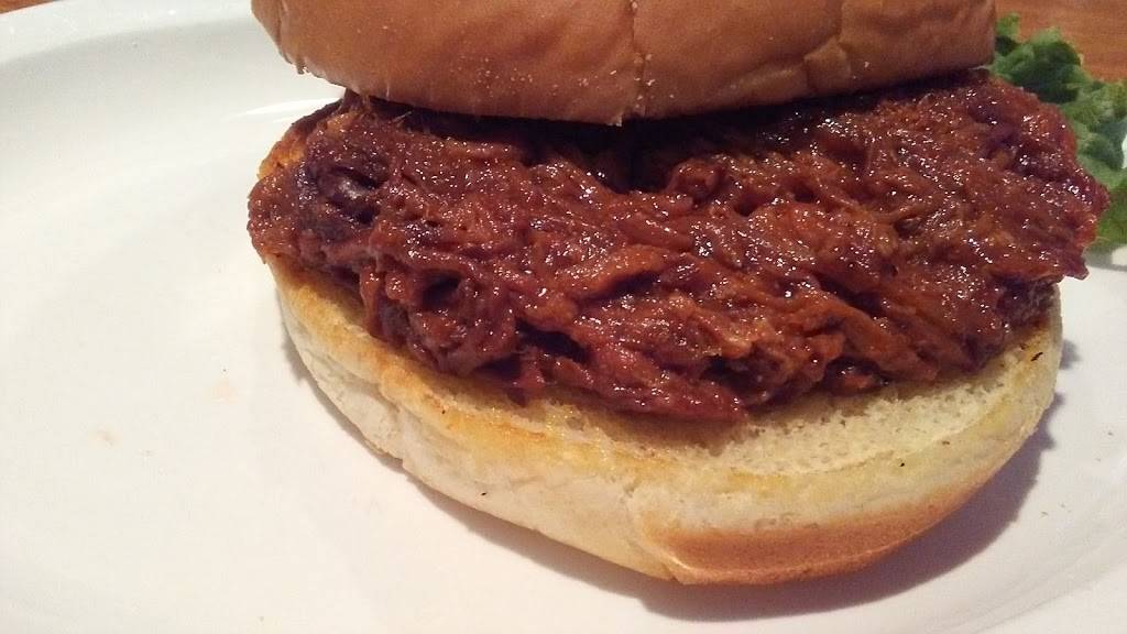 Robies Restaurant & Bar | restaurant | 109 W Main St, Attica, IN 47918, USA | 7657644351 OR +1 765-764-4351