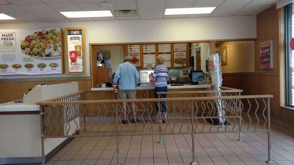 Wendys | restaurant | 1010 E Hollywood St, Blytheville, AR 72315, USA | 8707632119 OR +1 870-763-2119
