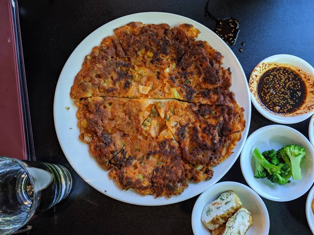 Stone Korean Restaurant | restaurant | 900 Dexter Ave N, Seattle, WA 98109, USA | 2067172864 OR +1 206-717-2864