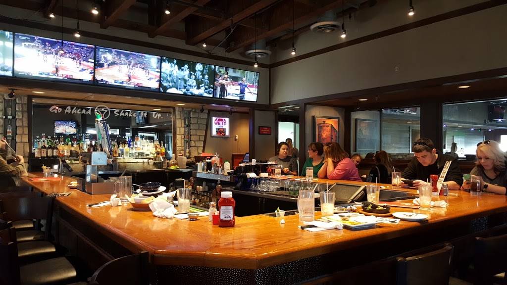 Chilis Grill & Bar | Open for Dine-In, Delivery and Takeout | restaurant | 2333 N Greenwich Rd, Wichita, KS 67226, USA | 3166300283 OR +1 316-630-0283