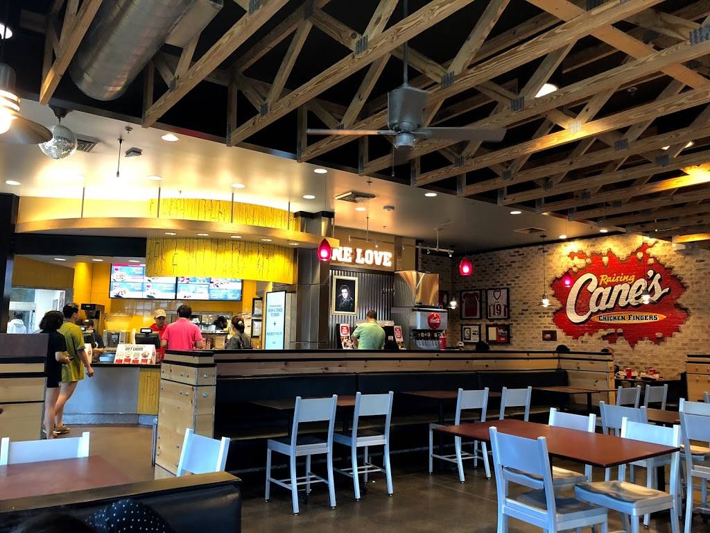 Raising Canes Chicken Fingers | meal takeaway | 5326 S Rice Ave, Houston, TX 77081, USA | 7136677532 OR +1 713-667-7532