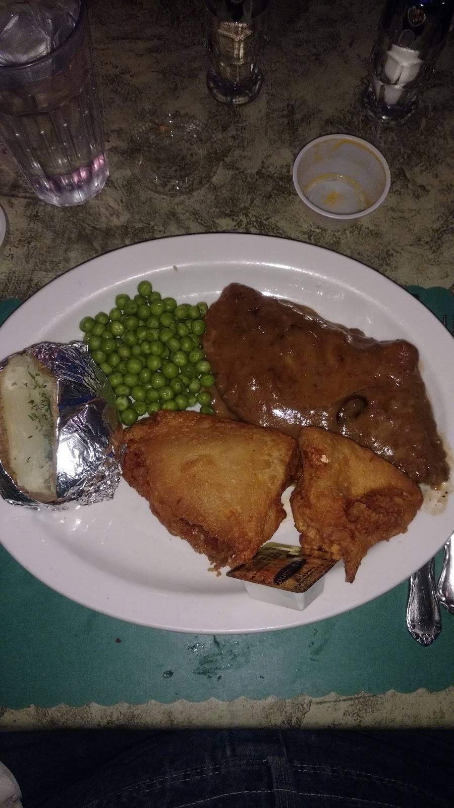 Club 22 | restaurant | N3925 Friendship Circle, Shawano, WI 54166, USA | 7155263800 OR +1 715-526-3800