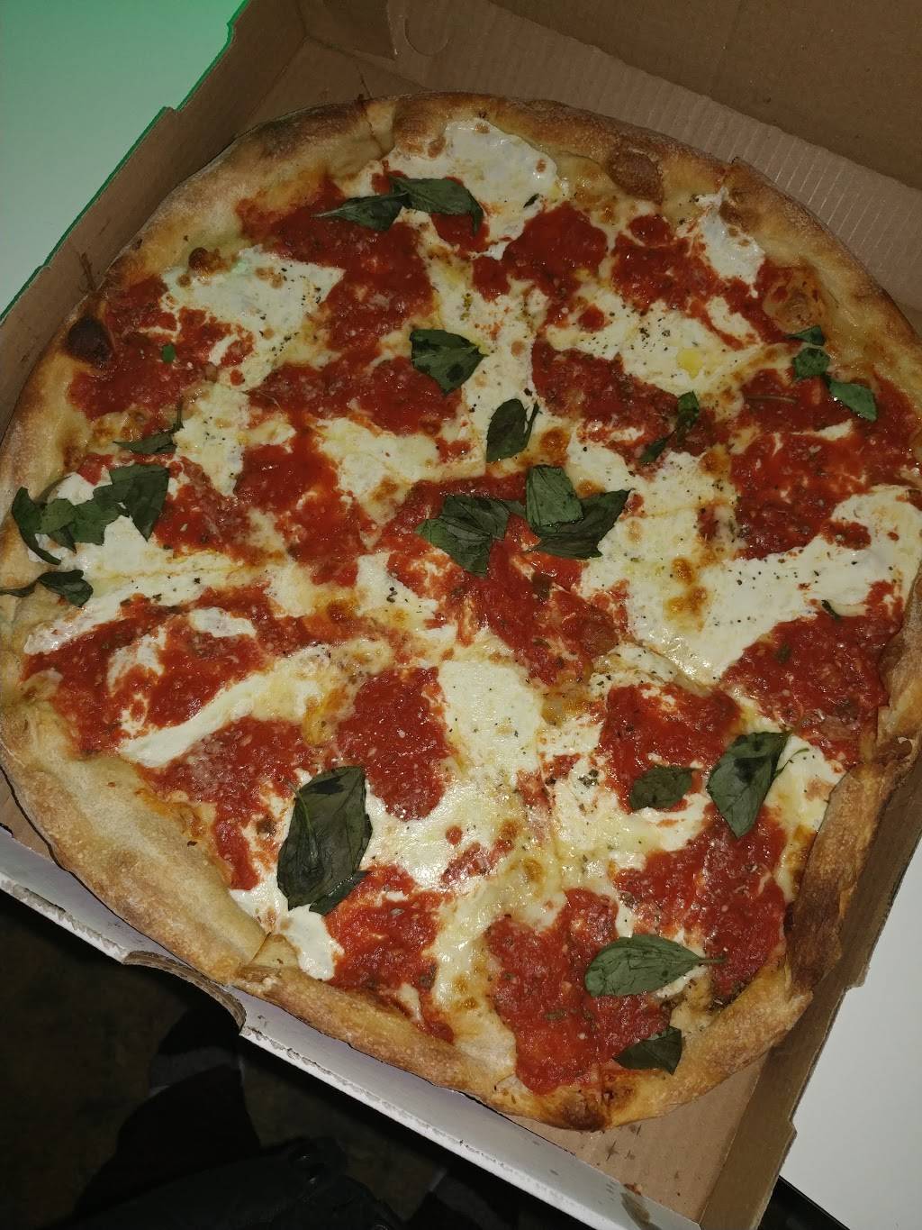 Olivetto Pizzeria | restaurant | 190 New Hyde Park Rd, Franklin Square, NY 11010, USA | 5163524190 OR +1 516-352-4190