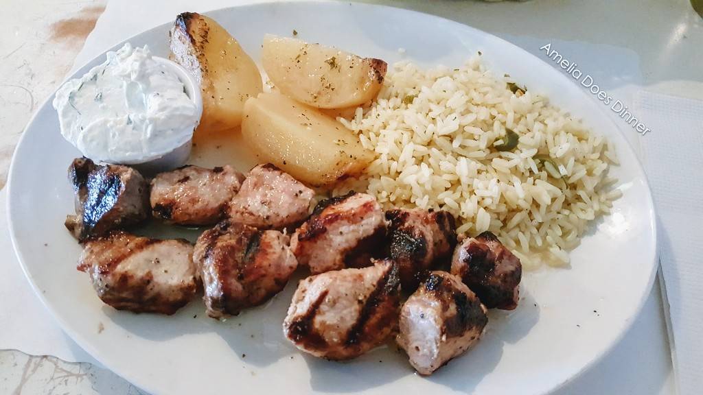 Athens Restaurant | restaurant | 707 Danforth Ave, Toronto, ON M4J 1L2, Canada | 4164654441 OR +1 416-465-4441