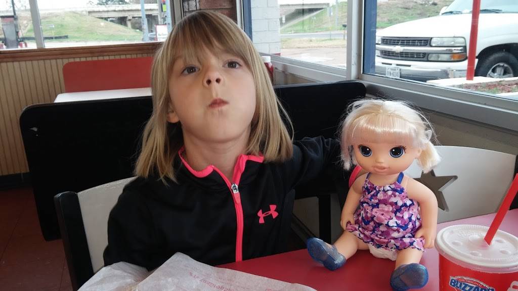 Dairy Queen Store | restaurant | 1001 E Sabine St, Carthage, TX 75633, USA | 9036942815 OR +1 903-694-2815