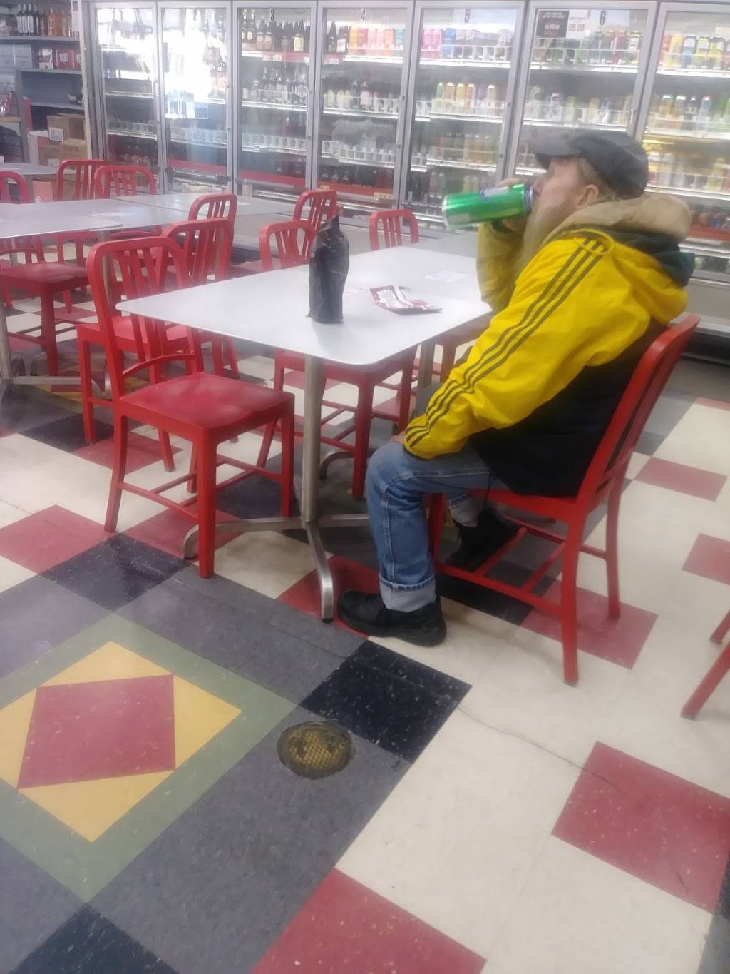 Hilldale Kitchen | restaurant | 190 S MacDade Blvd, Darby, PA 19023, USA | 6102371270 OR +1 610-237-1270