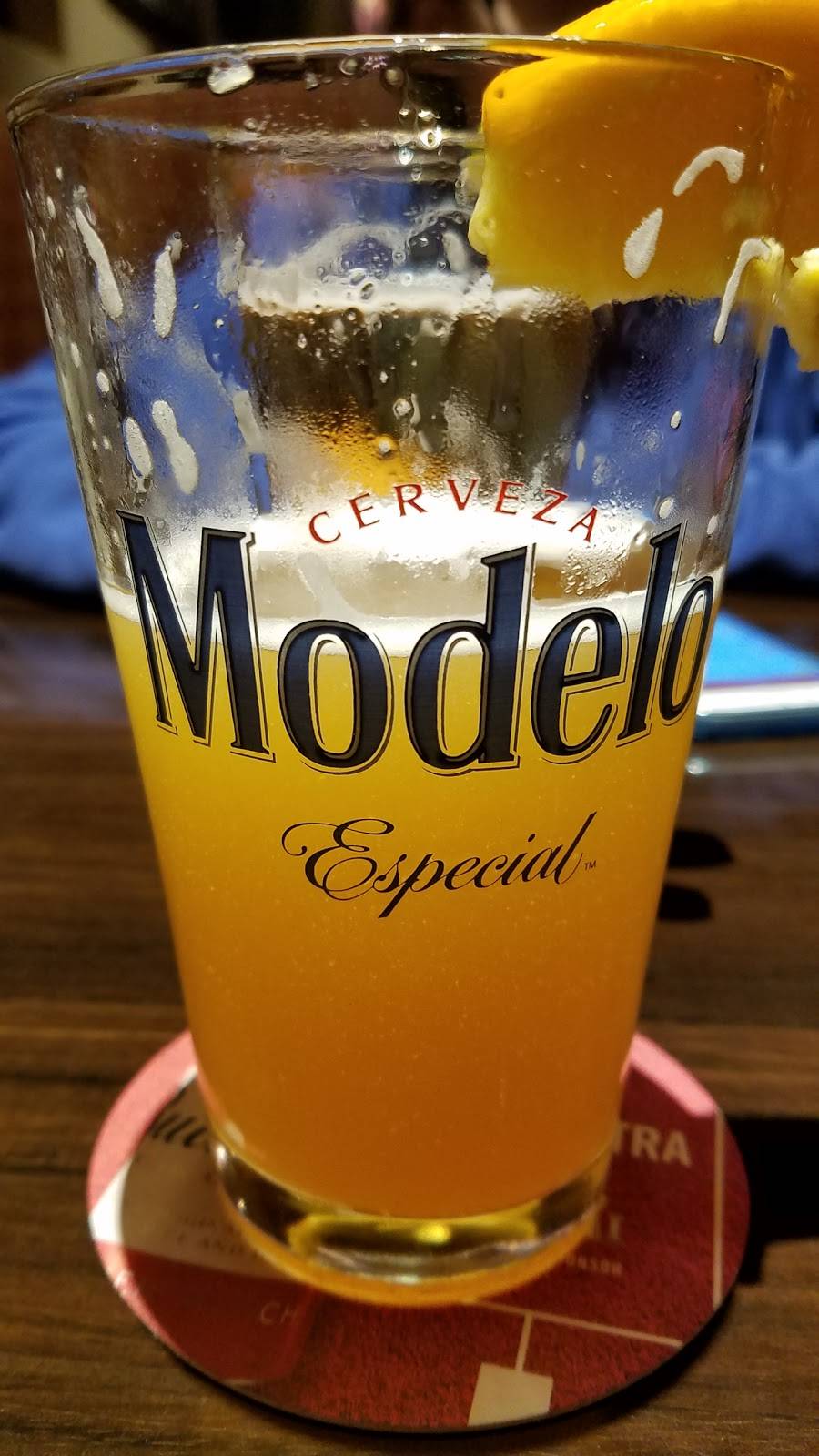 Edge of Town Bar & Grille | restaurant | 10490 W Cheyenne Ave, Las Vegas, NV 89129, USA | 7024633343 OR +1 702-463-3343