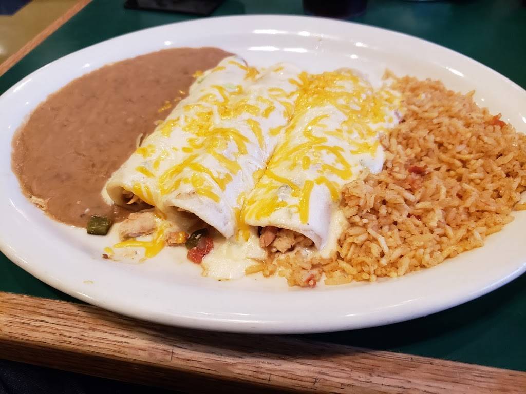Montereys Little Mexico | restaurant | 602 Dalworth St, Grand Prairie, TX 75050, USA | 9726421237 OR +1 972-642-1237