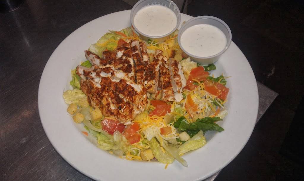 Freddy Ts Bar and Grill | restaurant | 7920 151st St, Overland Park, KS 66223, USA | 9136817644 OR +1 913-681-7644