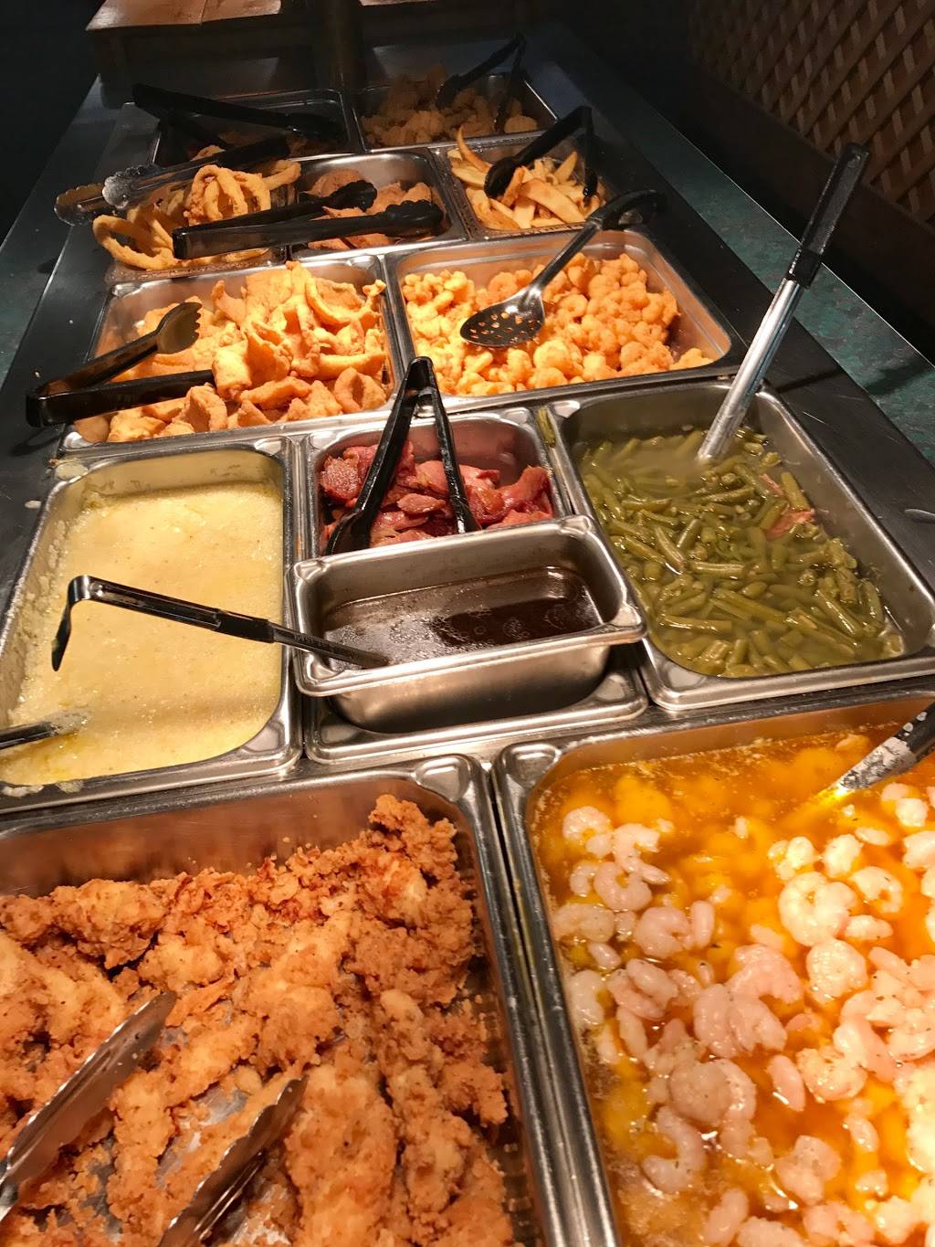 Blacks Seafood Restaurant | restaurant | 215 Fish Camp Rd, Easley, SC 29642, USA | 8648593370 OR +1 864-859-3370