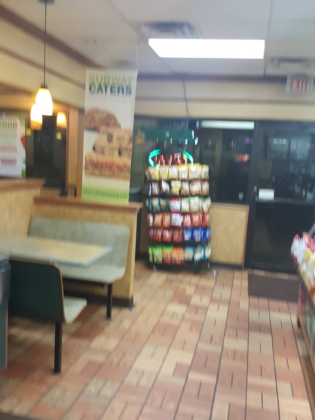 Subway | restaurant | 2000 N Crossover Rd, Fayetteville, AR 72703, USA | 4794420003 OR +1 479-442-0003