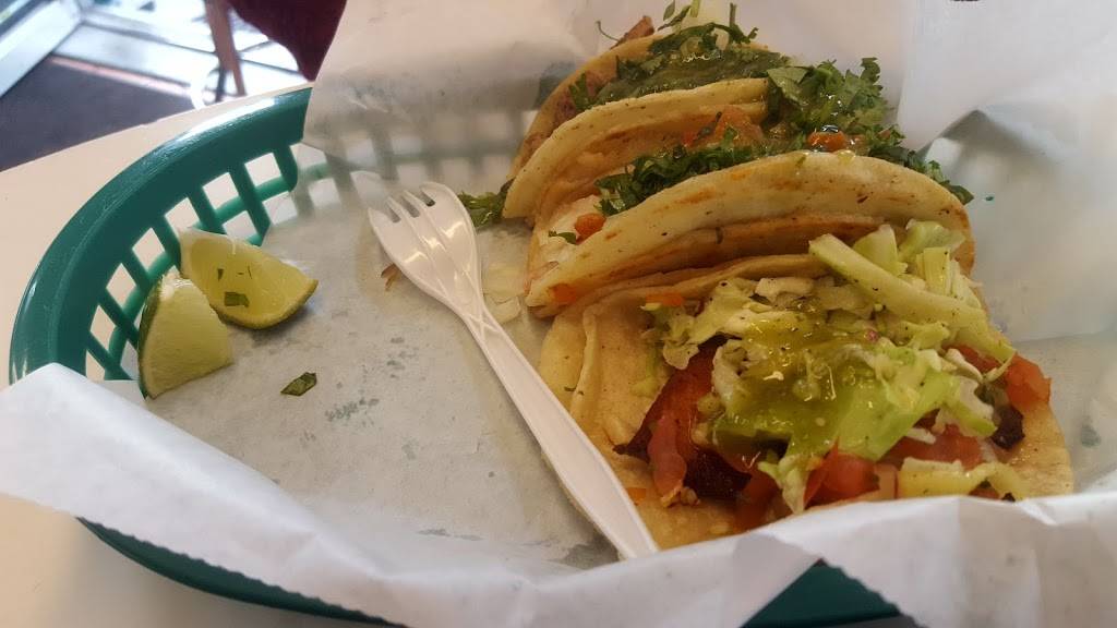 Las Chiquitas | restaurant | 1798 Broadway, Redwood City, CA 94063, USA | 6506798259 OR +1 650-679-8259