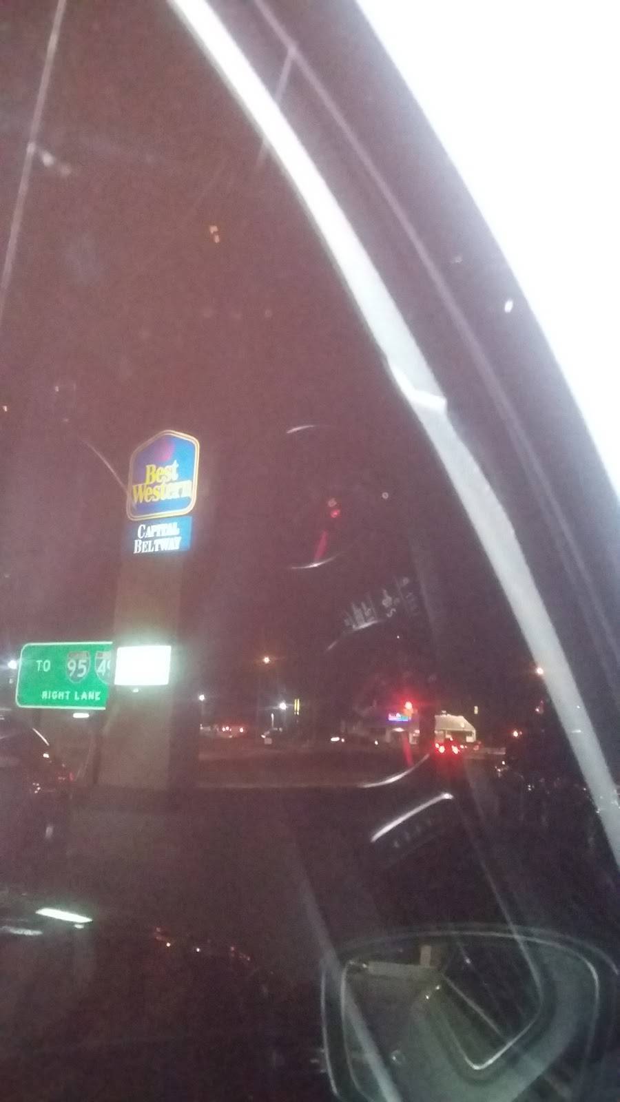 Goodies Restaurant & Carryout | restaurant | 5920 Princess Garden Pkwy, Lanham, MD 20706, USA | 3014292850 OR +1 301-429-2850