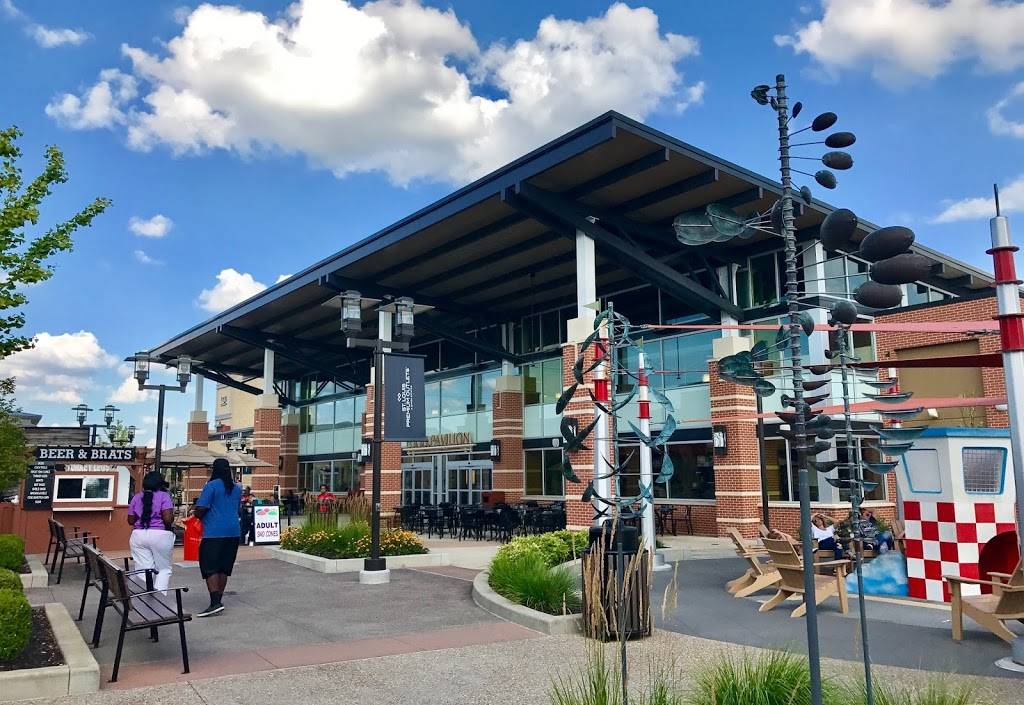 Villa Italian Kitchen | restaurant | 18511 Outlet Blvd Sp 806, Chesterfield, MO 63005, USA | 6367671426 OR +1 636-767-1426