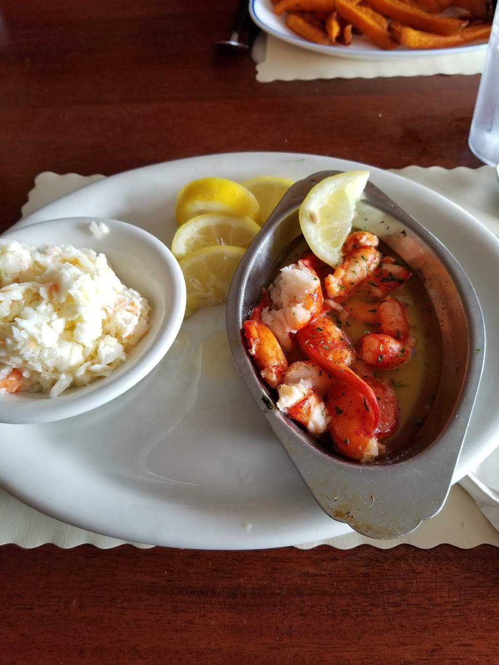 Boston Seafood Restaurant | restaurant | 160 American Legion Dr, North Adams, MA 01247, USA | 4136638740 OR +1 413-663-8740