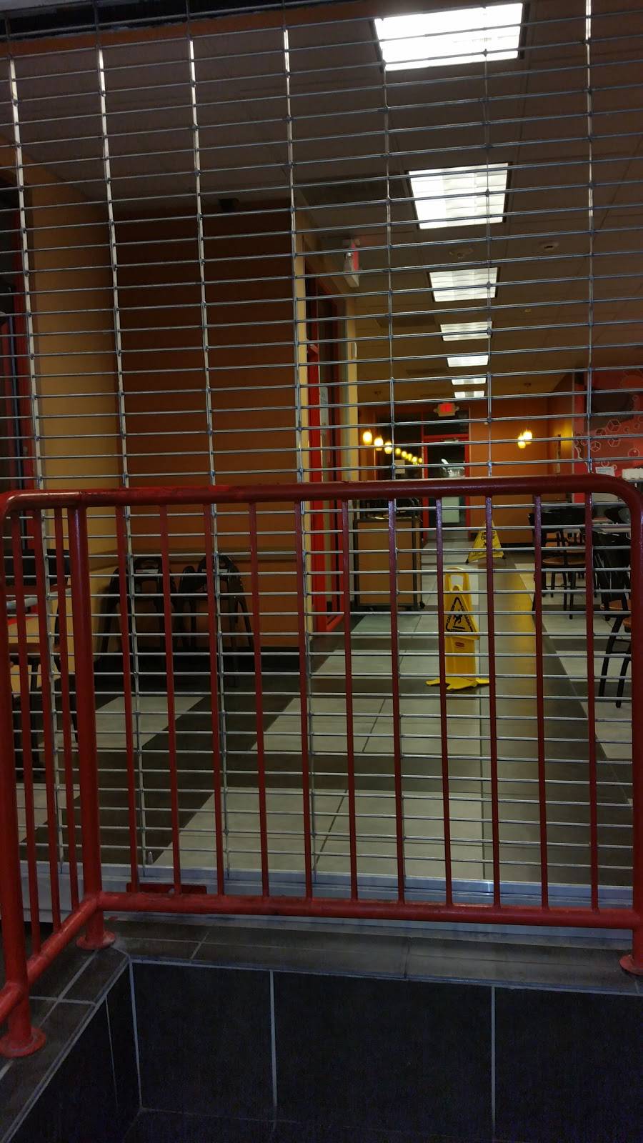 Jack in the Box | restaurant | 10866 Lilac Ave, St. Louis, MO 63137, USA | 3148675416 OR +1 314-867-5416