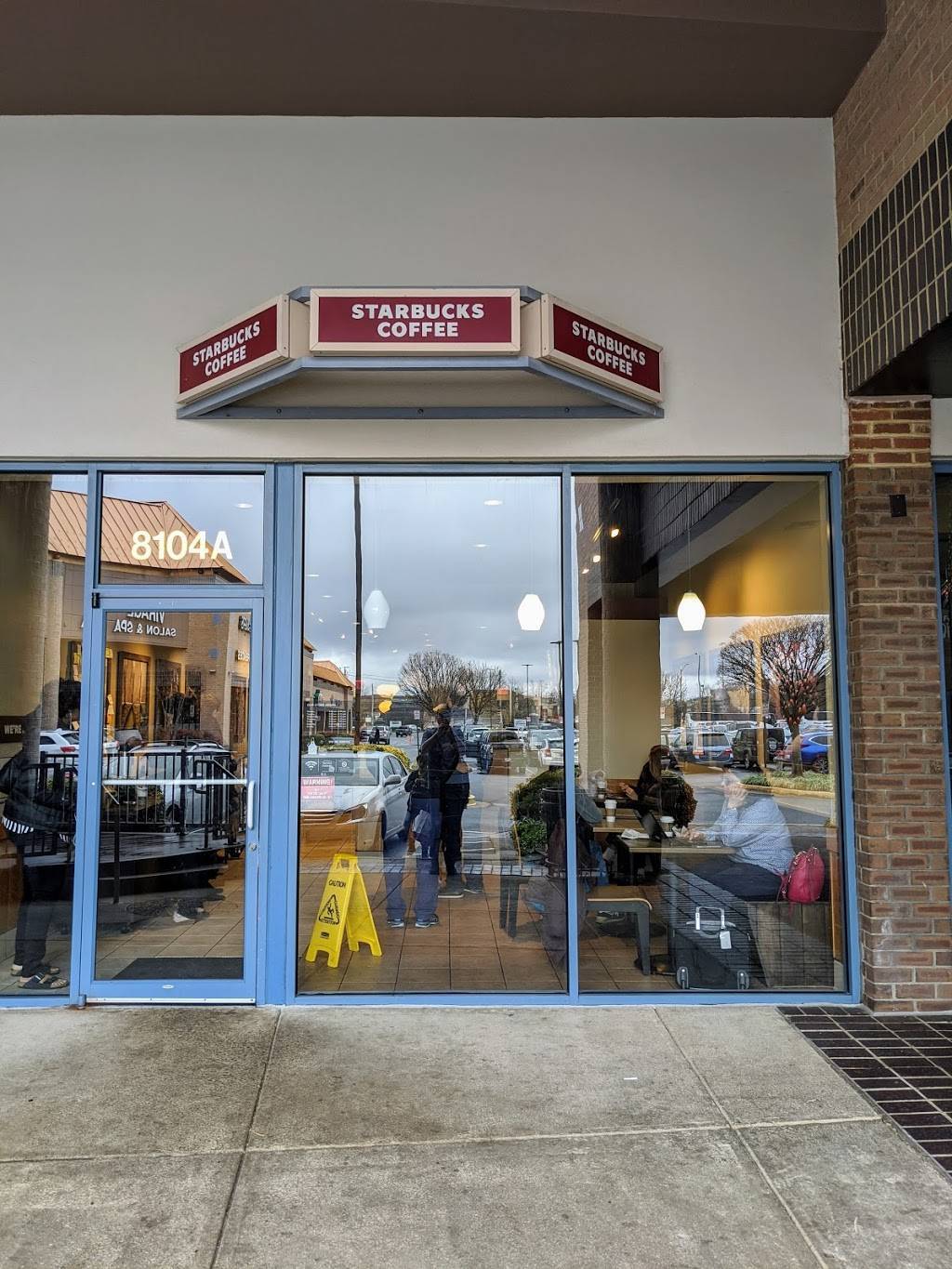 Starbucks | cafe | 3046 Gate House Plaza, Falls Church, VA 22042, USA | 7036459182 OR +1 703-645-9182