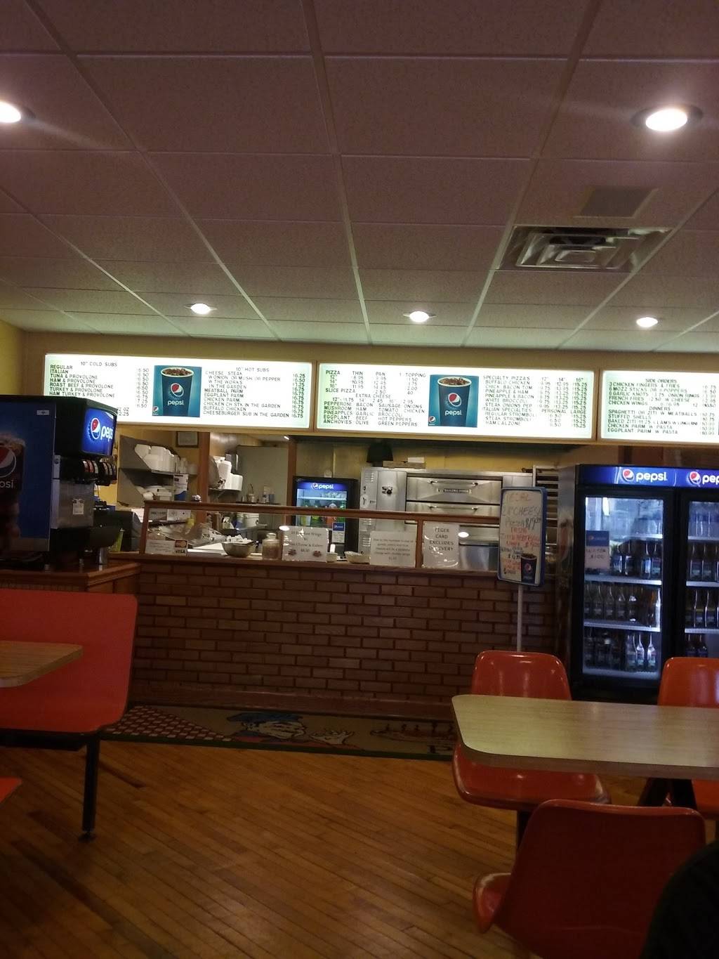 Vitos Pizza | restaurant | 332 Main St, Catawissa, PA 17820, USA | 5703562188 OR +1 570-356-2188