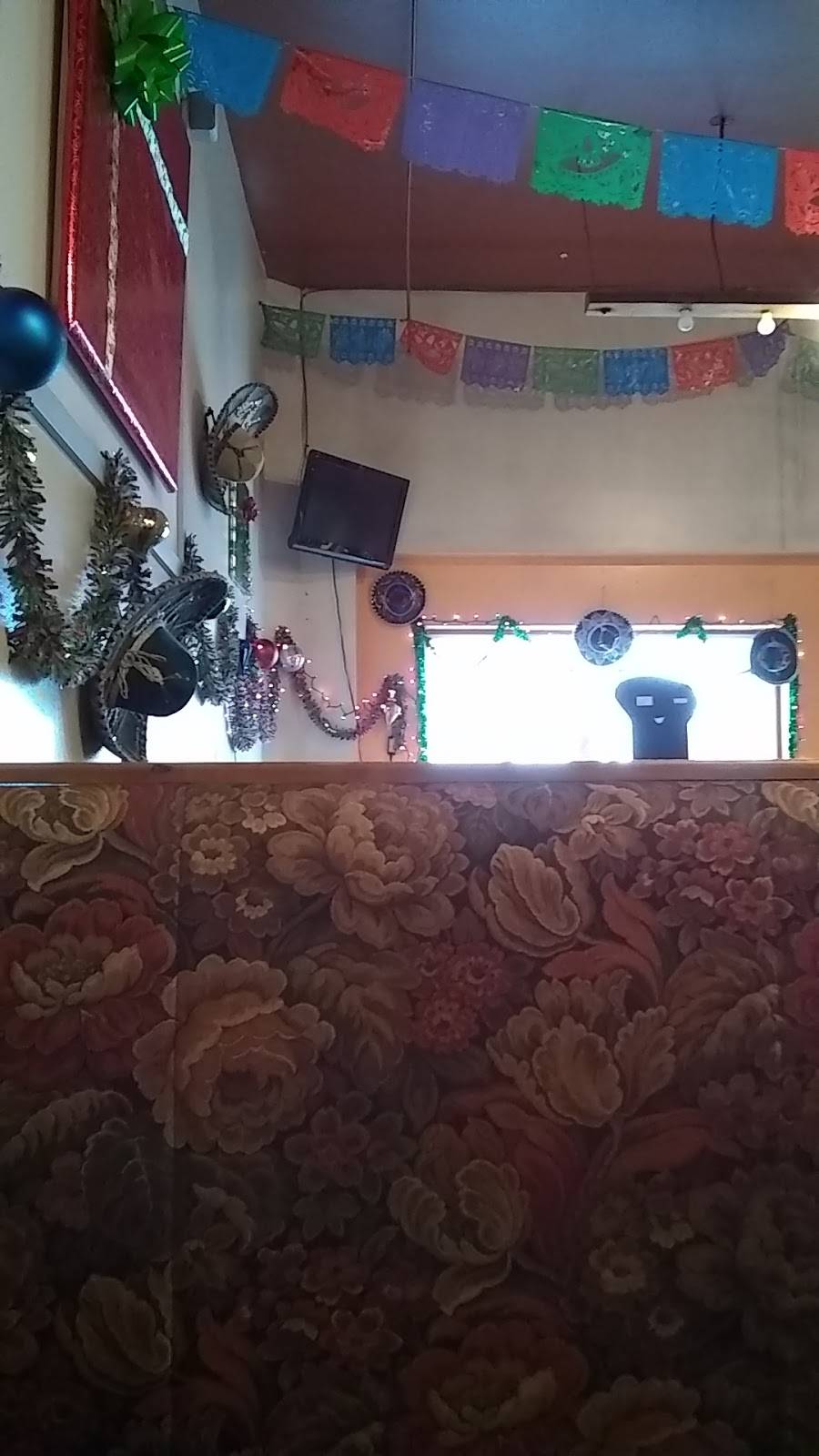 El Tapatio Restaurante | restaurant | 33 W 1st S, Preston, ID 83263, USA | 2088524040 OR +1 208-852-4040