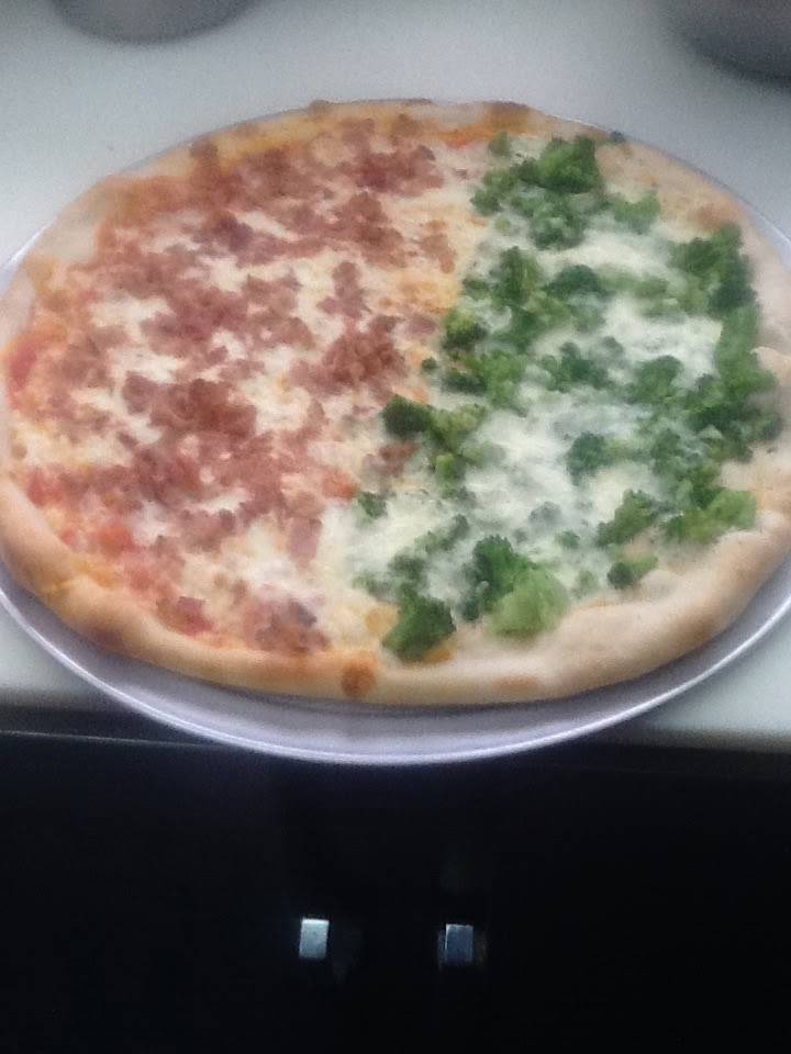 Manninos Pizza Palace | restaurant | 205 Front St, Elmer, NJ 08318, USA | 8563580600 OR +1 856-358-0600