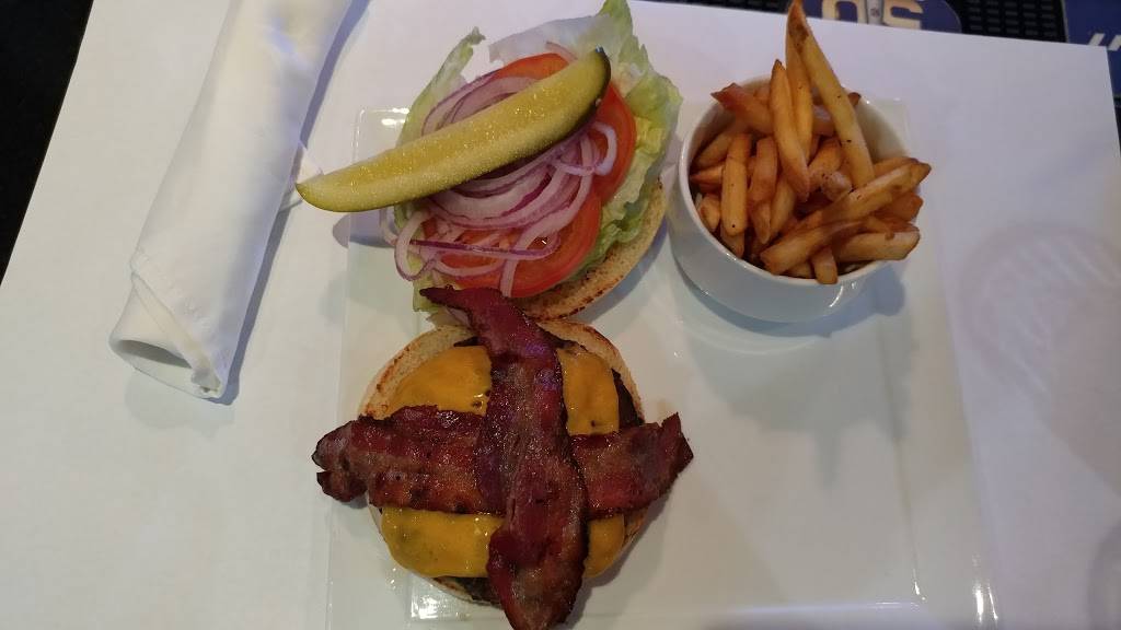 Hops Bar | restaurant | 2151 Laurelwood Rd, Santa Clara, CA 95054, USA | 4089888411 OR +1 408-988-8411