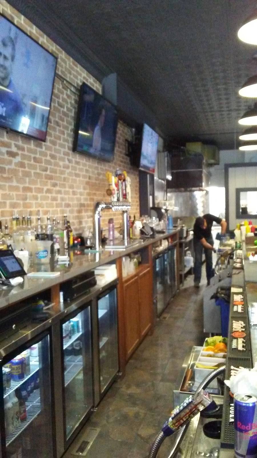 Walk-On Bar & Grill | restaurant | 120 E Main St, Mt Horeb, WI 53572, USA | 6084375733 OR +1 608-437-5733