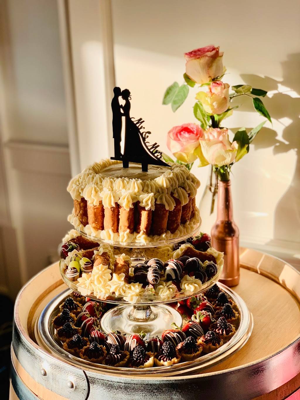 J Restaurant | Bar | restaurant | 297 Washington St, Hartford, CT 06106, USA | 8605277764 OR +1 860-527-7764