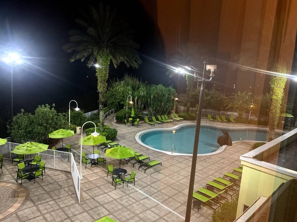 Comfort Suites Maingate East | restaurant | 2775 Florida Plaza Blvd, Kissimmee, FL 34746, USA | 4073977848 OR +1 407-397-7848