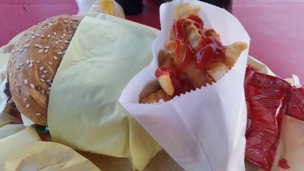 Beverly Burgers | restaurant | Paseo Ensenada 2168, Playas, Dorada, 22500 Tijuana, B.C., Mexico | 016643795031 OR +52 664 379 5031