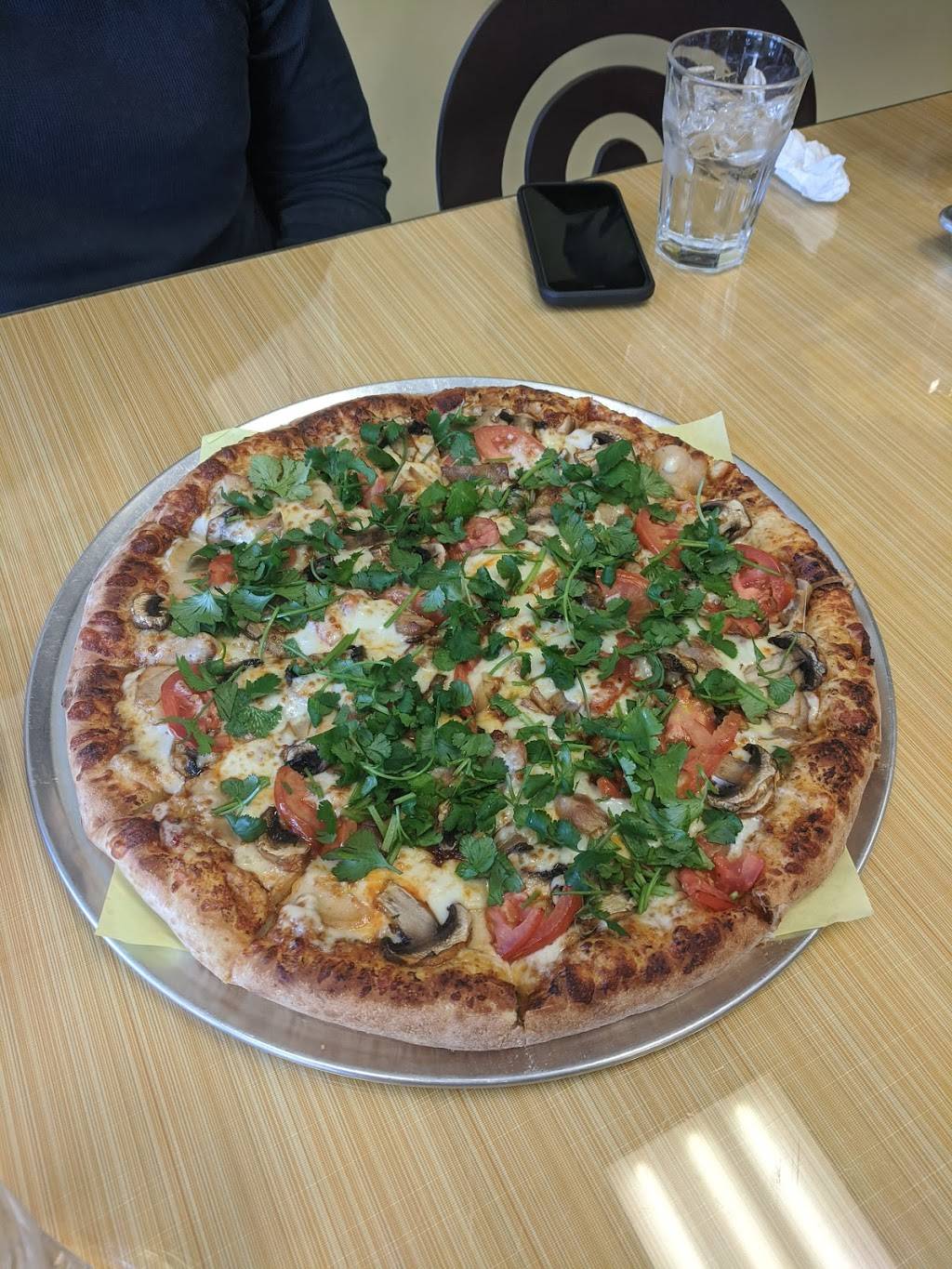La Vo Noodle & Thai Curry Pizza 2 | restaurant | 8236 Coldwater Canyon Ave, North Hollywood, CA 91605, USA | 8188551089 OR +1 818-855-1089