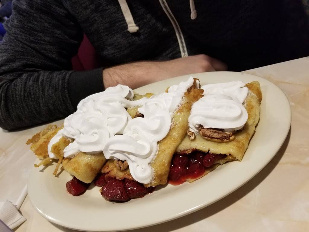 Red Apple Family Restaurant | restaurant | 2625 N Center St, Maryville, IL 62062, USA | 6183458767 OR +1 618-345-8767