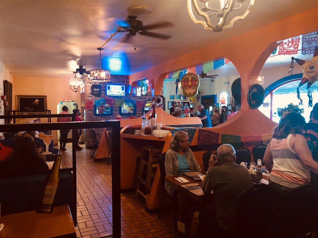 El Charro Cafe | restaurant | 601 W 8th St, Yuma, AZ 85364, USA | 9287839790 OR +1 928-783-9790